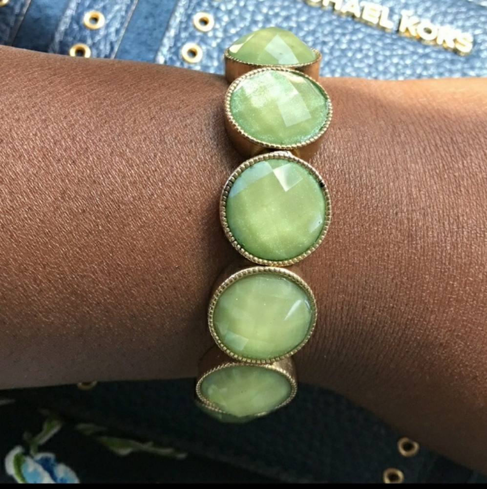 NWOT Stretch Bracelet